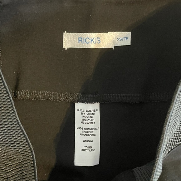 Black Pencil Skirt - Picture 4 of 4